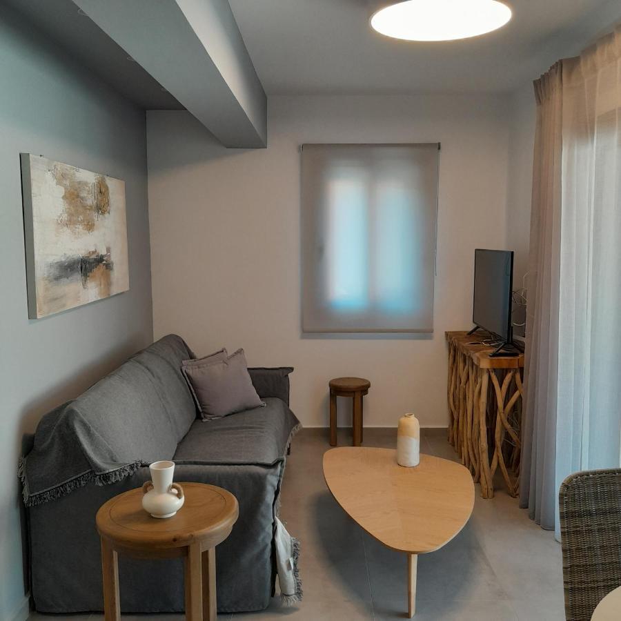 Апартаменты Brand New Flat Near De Bosset Bridge, Argostoli Экстерьер фото